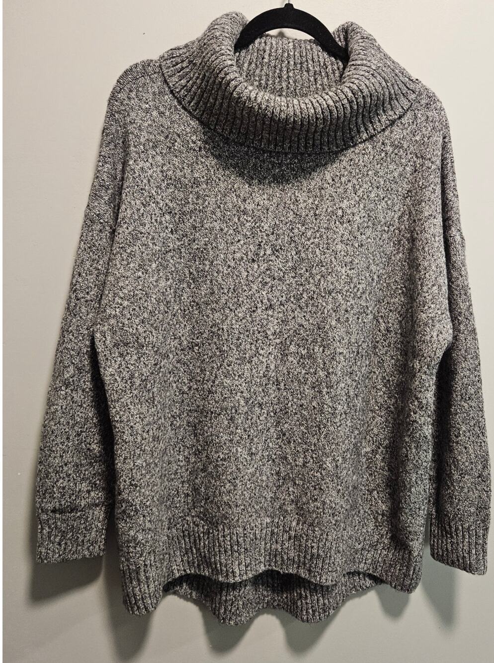 Women's Old Navy Cowl Neck Sweater Gray Size XL Warm Loose Comfy
